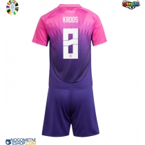 Otroški Nogometni dresi Nemčija Toni Kroos #8 Gostujoči EP 2024 Kratek Rokav (+ Kratke hlače)